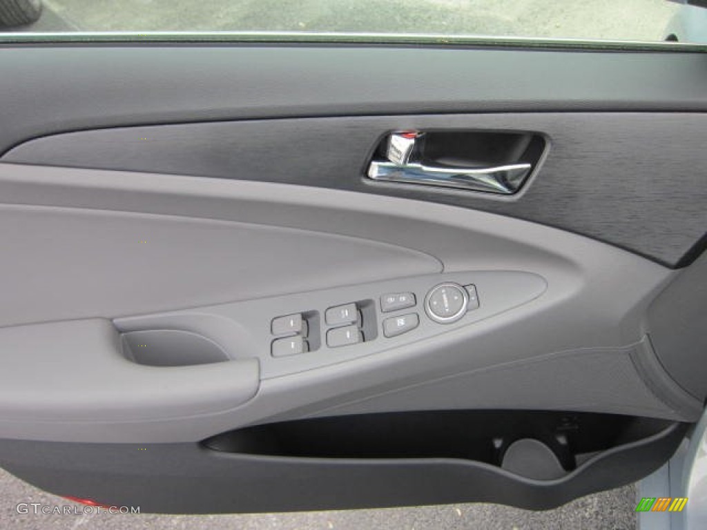 2013 Hyundai Sonata GLS Gray Door Panel Photo #64329574