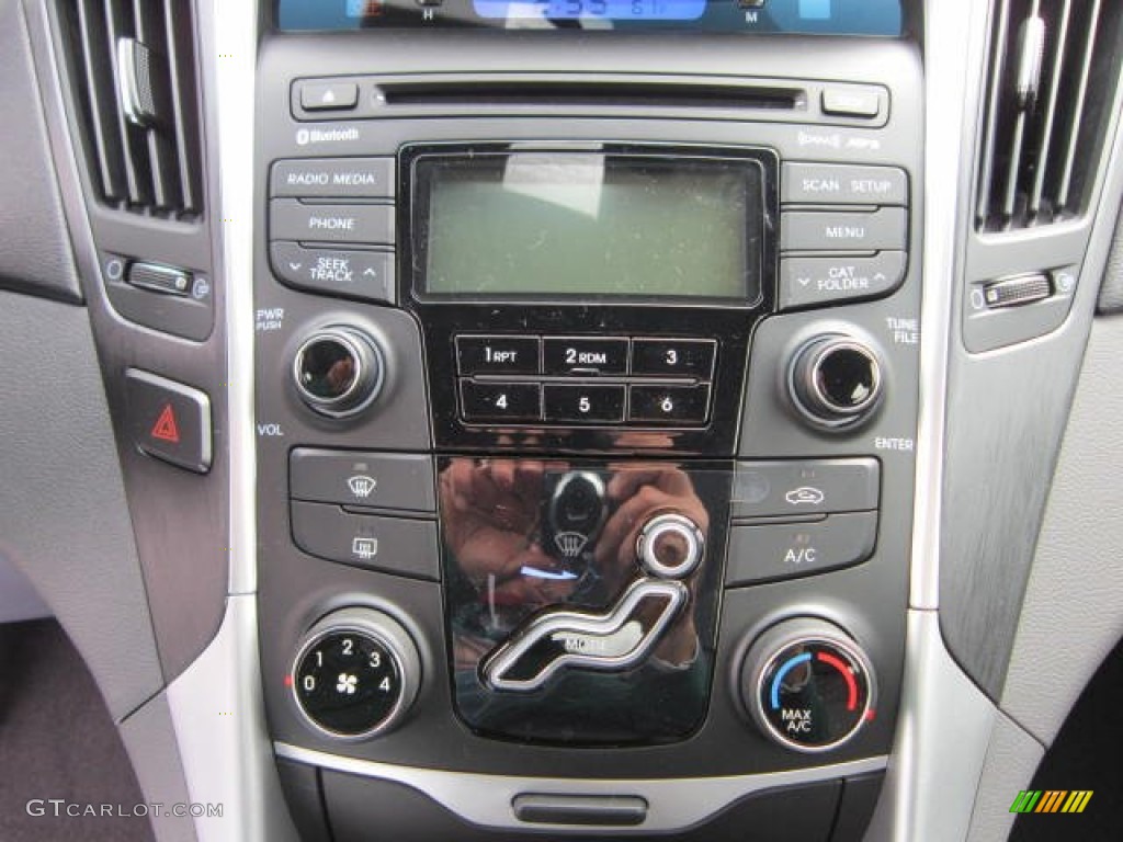 2013 Hyundai Sonata GLS Controls Photo #64329594