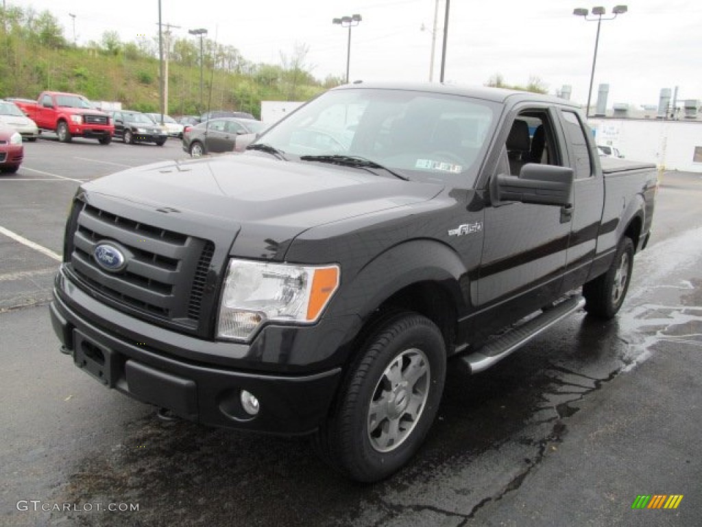 2010 F150 STX SuperCab 4x4 - Tuxedo Black / Medium Stone photo #4