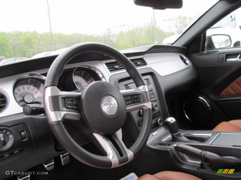 2011 Ford Mustang GT Premium Coupe Saddle Steering Wheel Photo #64332680