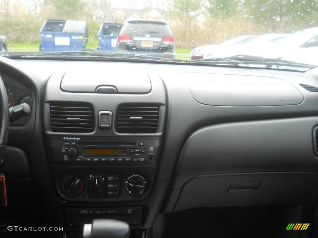 2005 Sentra 1.8 S Special Edition - Blue Dusk / Charcoal photo #13