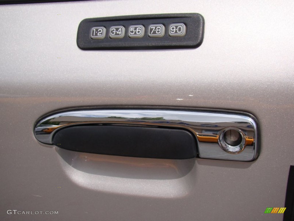 2011 Grand Marquis LS Ultimate Edition - Silver Birch Metallic / Medium Light Stone photo #26