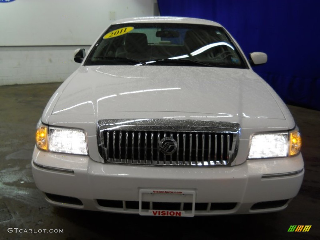 2011 Grand Marquis LS Ultimate Edition - Vibrant White / Light Camel photo #16