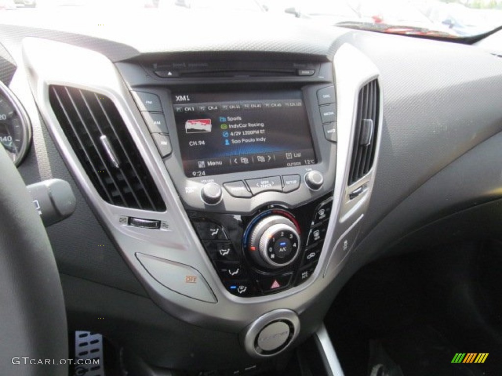 2012 Hyundai Veloster Standard Veloster Model Controls Photo #64342142