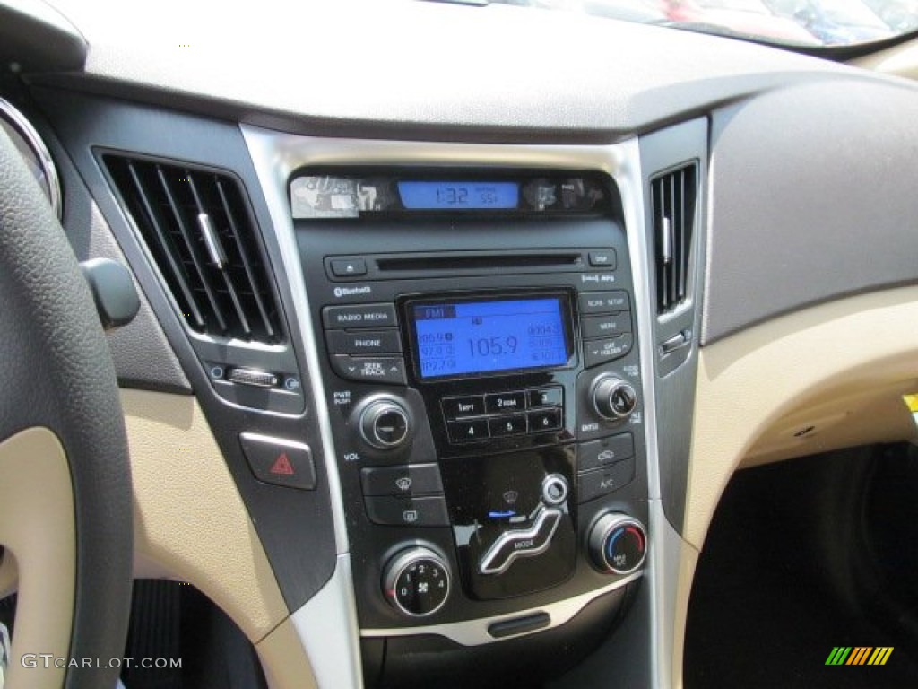 2013 Hyundai Sonata GLS Controls Photo #64342388