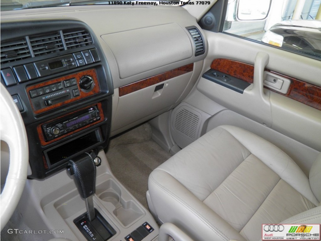 2002 Trooper Limited - Satin Gold / Beige photo #9