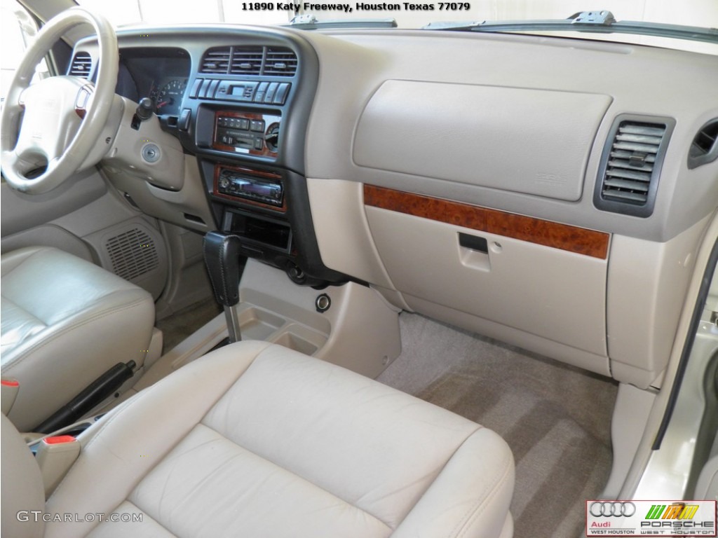 2002 Trooper Limited - Satin Gold / Beige photo #24