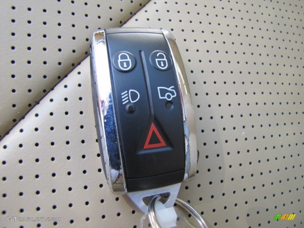 2010 Jaguar XK XK Coupe Keys Photo #64347682