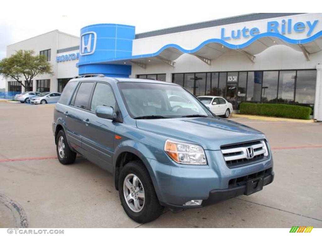 Steel Blue Metallic Honda Pilot