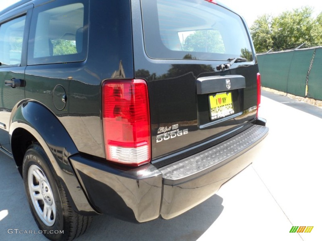 2011 Nitro Heat - Brilliant Black Crystal Pearl / Dark Slate Gray photo #21