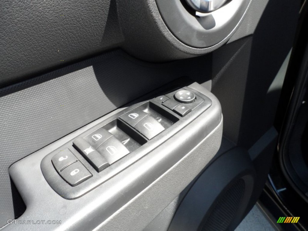 2011 Nitro Heat - Brilliant Black Crystal Pearl / Dark Slate Gray photo #32