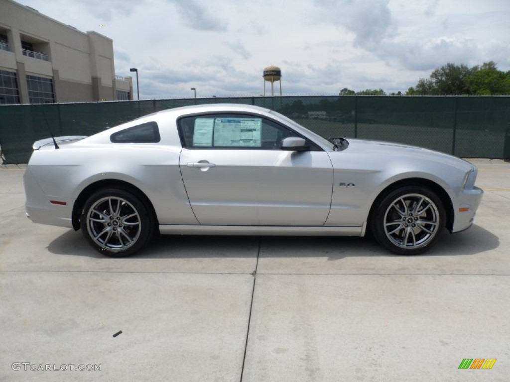 2013 Mustang GT Coupe - Ingot Silver Metallic / Charcoal Black photo #2