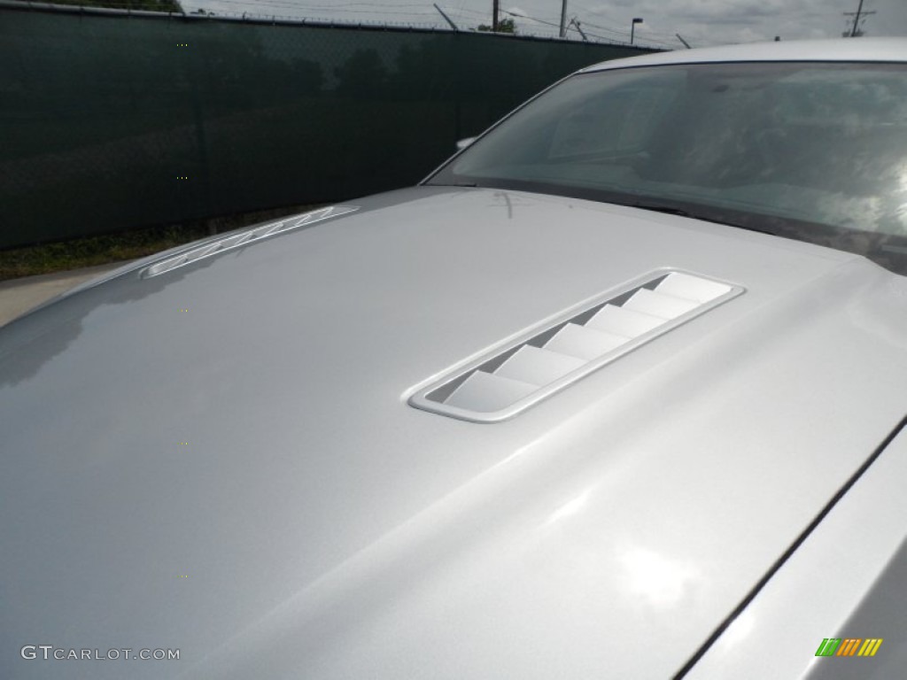 2013 Mustang GT Coupe - Ingot Silver Metallic / Charcoal Black photo #12