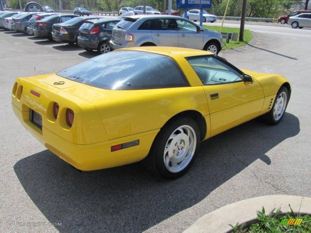 1993 Corvette Coupe - Competition Yellow / Black photo #7