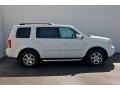 Taffeta White - Pilot Touring 4WD Photo No. 11