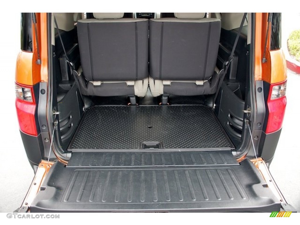 2008 Honda Element LX Trunk Photos