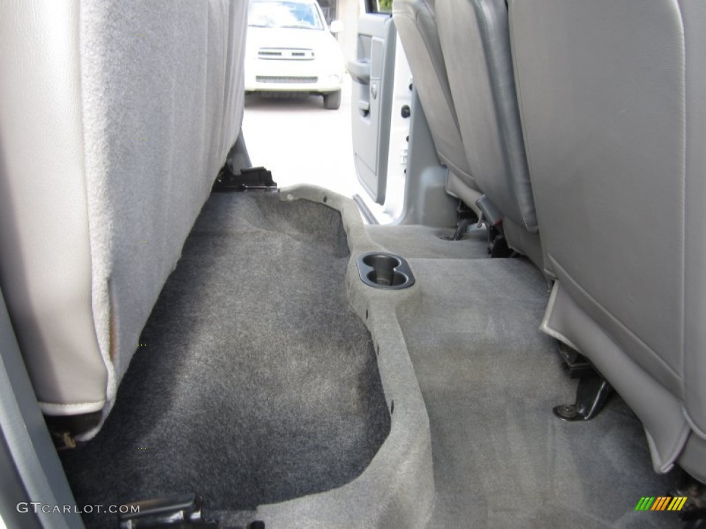 2006 Ram 2500 Laramie Quad Cab 4x4 - Bright White / Medium Slate Gray photo #29