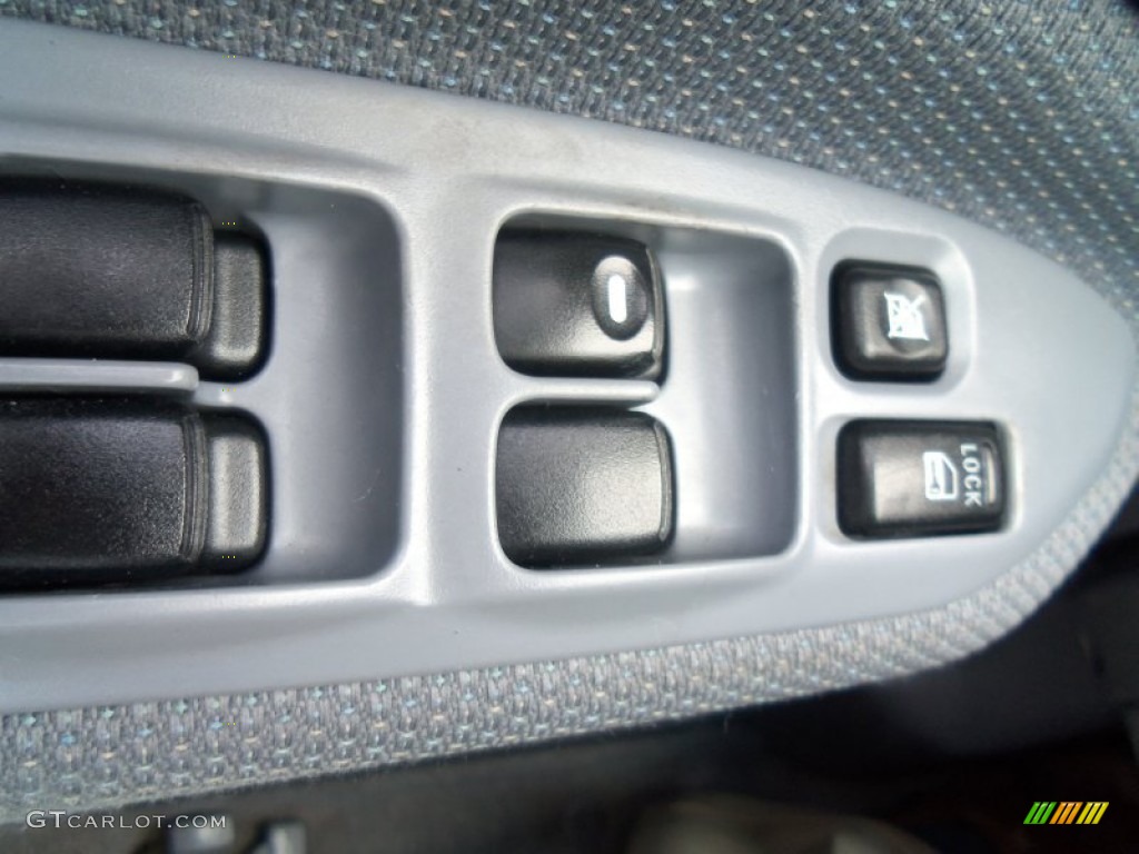 2003 Lancer LS - Innsbruck White / Gray photo #8