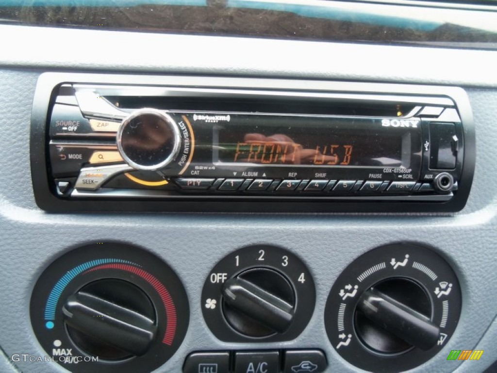 2003 Lancer LS - Innsbruck White / Gray photo #13