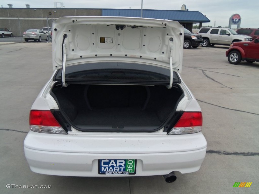 2003 Lancer LS - Innsbruck White / Gray photo #21
