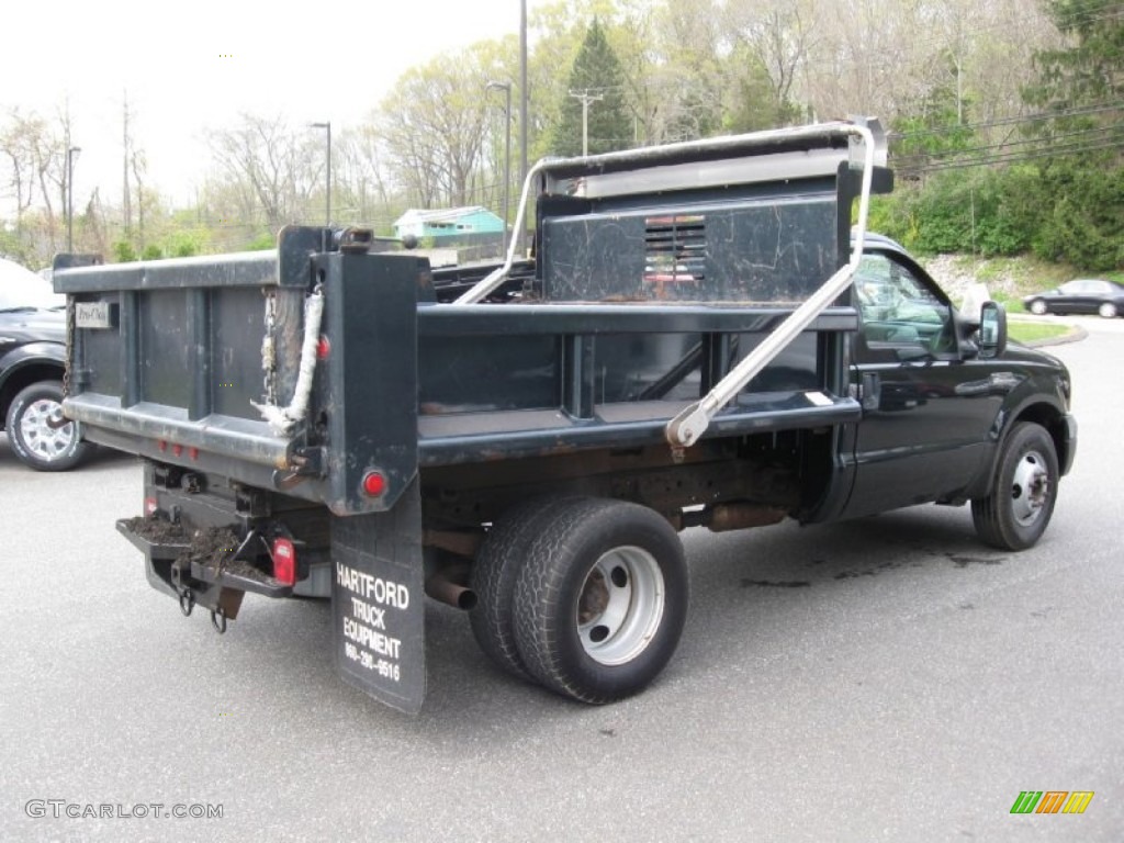 2005 F350 Super Duty XL Regular Cab Dump Truck - Dark Green Satin Metallic / Medium Flint photo #5