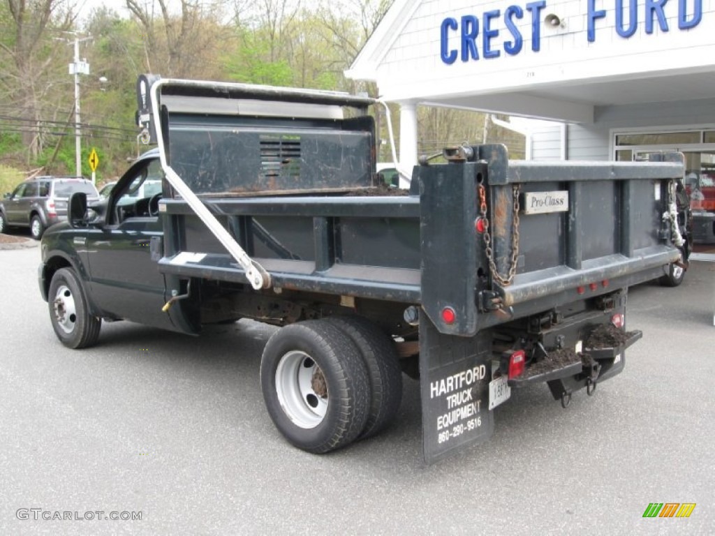 2005 F350 Super Duty XL Regular Cab Dump Truck - Dark Green Satin Metallic / Medium Flint photo #7