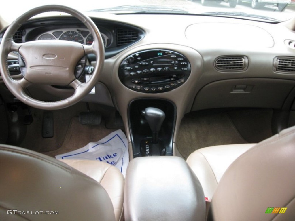 1999 Taurus SE - Tropic Green Metallic / Medium Prairie Tan photo #9
