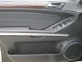 Black - GL 450 4Matic Photo No. 6