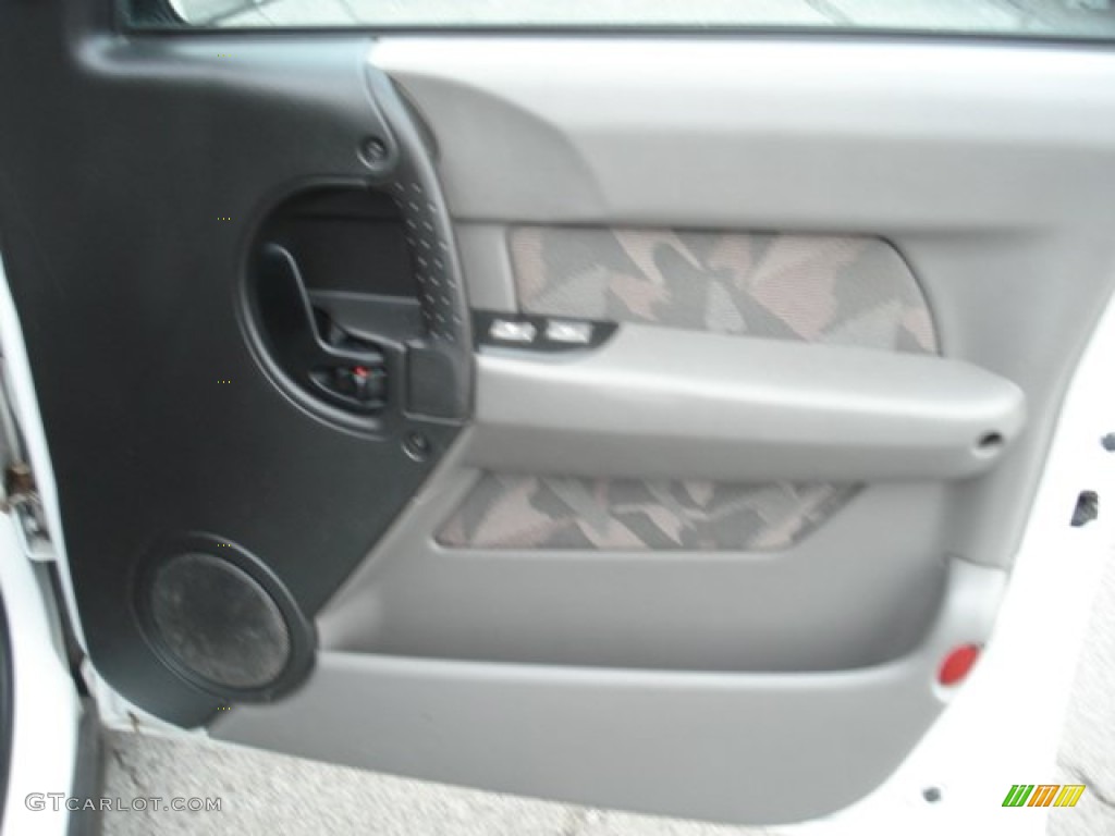 2003 Aztek AWD - Summit White / Dark Gray photo #20