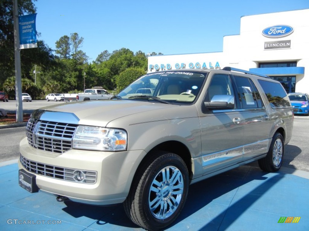 2008 Navigator L Elite - Light French Silk Metallic / Camel/Sand Piping photo #1