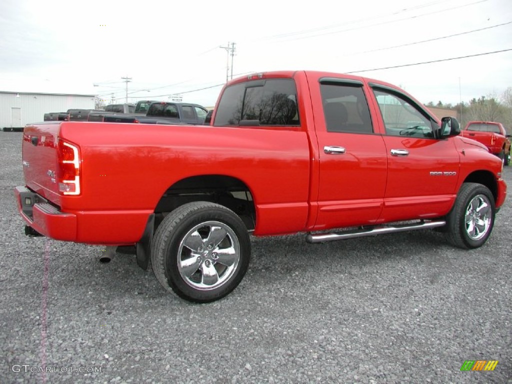 2004 Ram 1500 SLT Quad Cab 4x4 - Flame Red / Dark Slate Gray photo #10