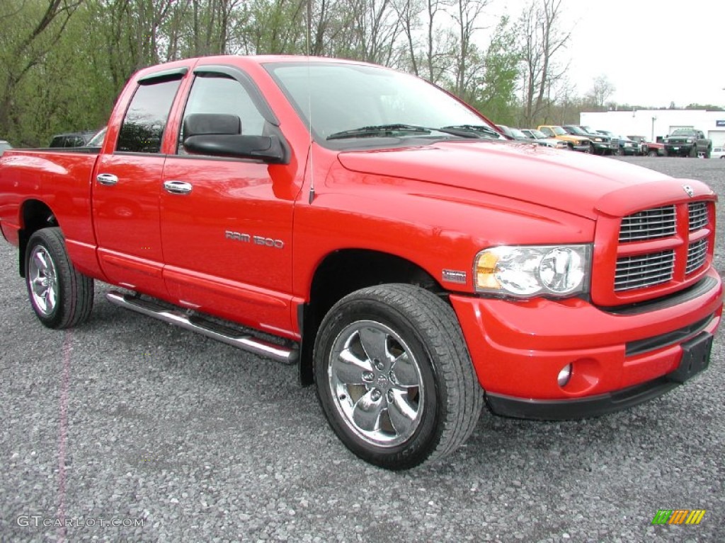 2004 Ram 1500 SLT Quad Cab 4x4 - Flame Red / Dark Slate Gray photo #14