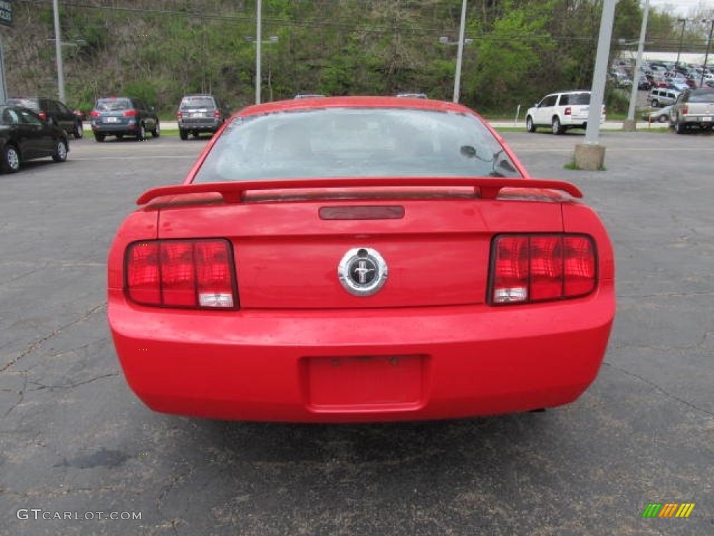 2006 Mustang V6 Deluxe Coupe - Torch Red / Dark Charcoal photo #3