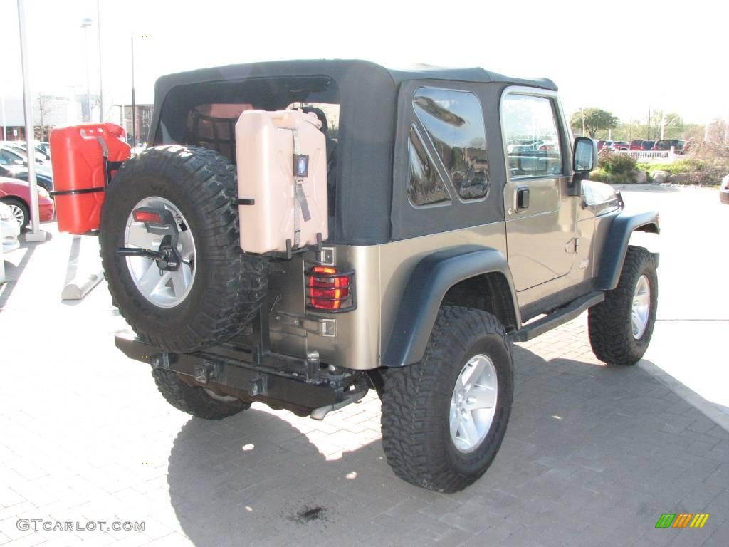 2004 Wrangler Rubicon 4x4 - Light Khaki Metallic / Khaki photo #7