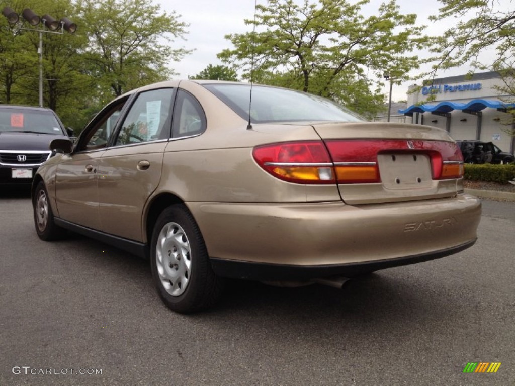 Medium Gold 2000 Saturn L Series LS1 Sedan Exterior Photo #64371046