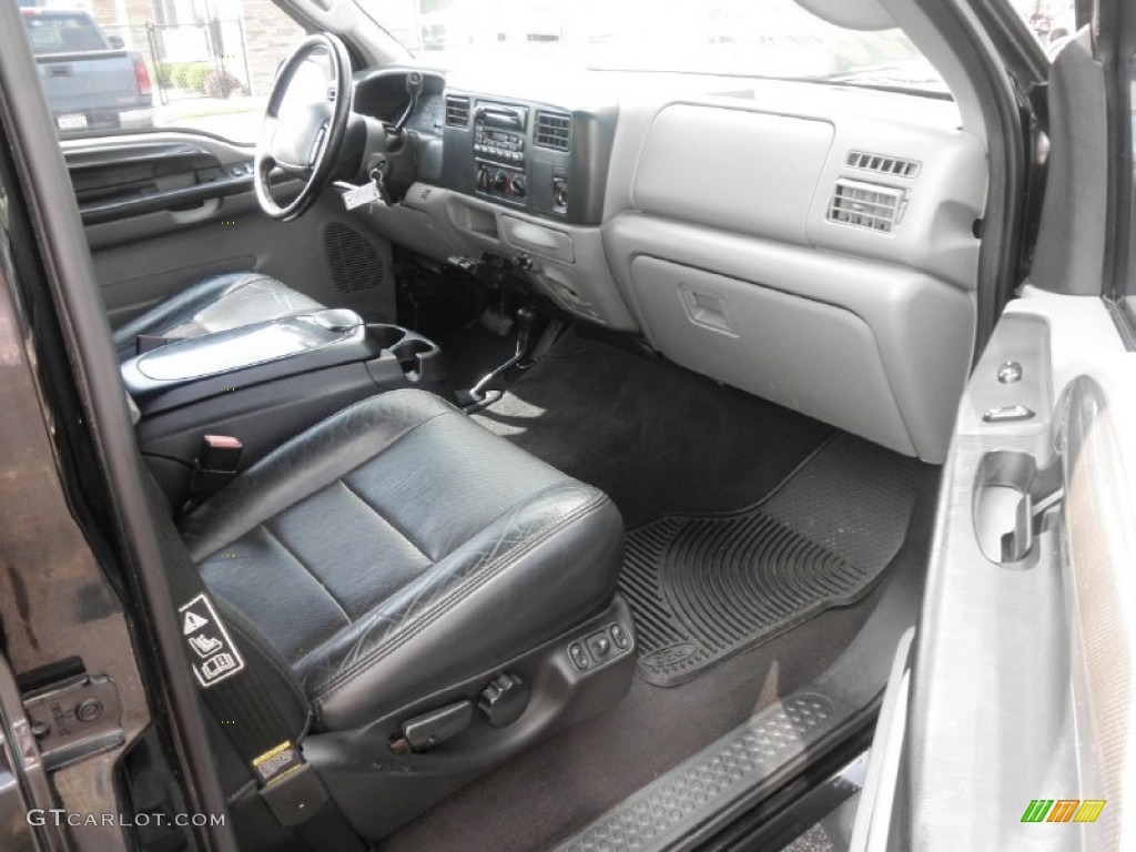 Black Interior 2003 Ford F250 Super Duty XLT Crew Cab 4x4 Photo #64373997