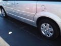 Bright Silver Metallic - Grand Caravan SE Photo No. 4