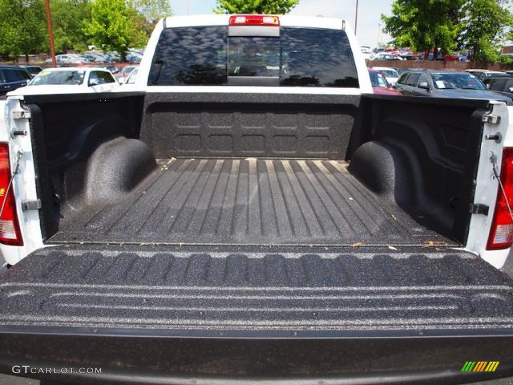 2012 Ram 1500 Big Horn Crew Cab 4x4 - Bright White / Dark Slate Gray/Medium Graystone photo #5