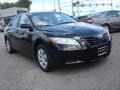 Black - Camry LE Photo No. 7