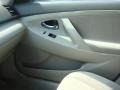 Black - Camry LE Photo No. 17