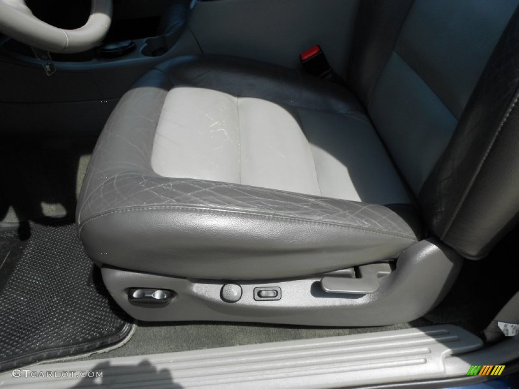 2003 Explorer Sport XLT - True Blue Metallic / Midnight Gray photo #14
