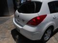 2008 Fresh Powder White Nissan Versa 1.8 SL Hatchback  photo #13