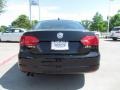 Black - Jetta SE Sedan Photo No. 4
