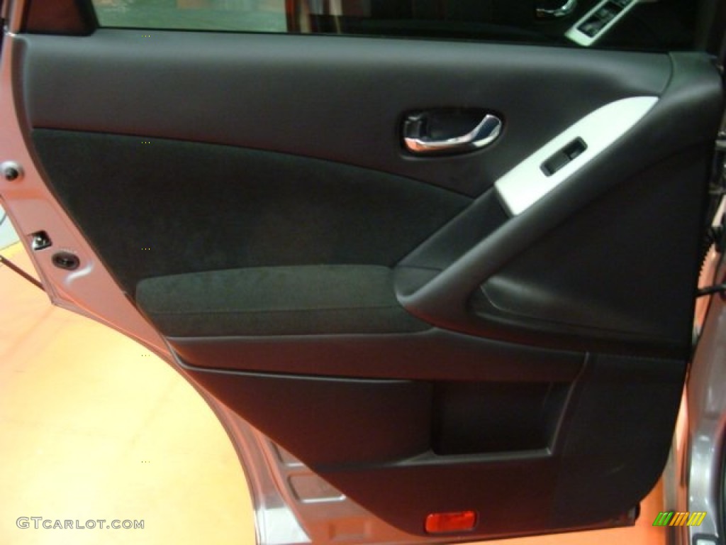 2011 Murano S AWD - Platinum Graphite / Black photo #20