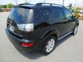 2010 Labrador Black Pearl Mitsubishi Outlander SE  photo #6