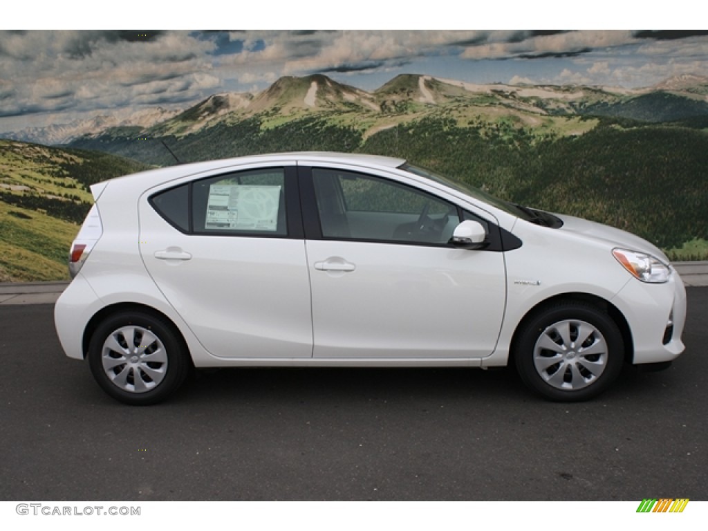 Moonglow 2012 Toyota Prius c Hybrid Two Exterior Photo #64387620