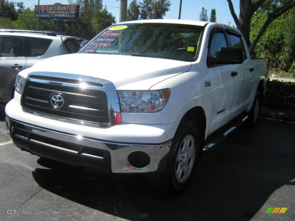 2010 Tundra CrewMax - Super White / Graphite Gray photo #3