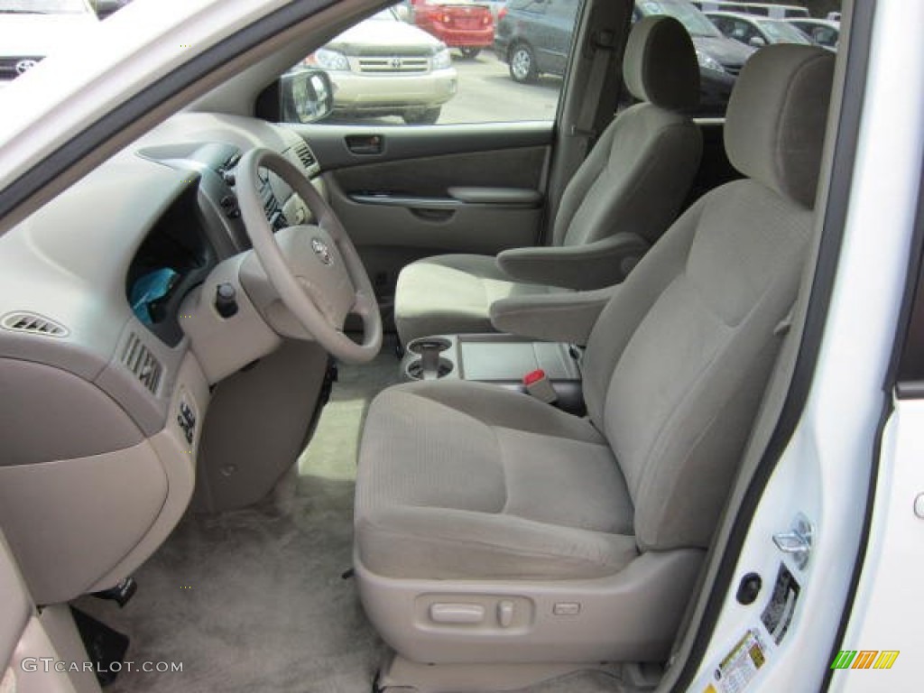 2009 Sienna LE - Super White / Taupe photo #15