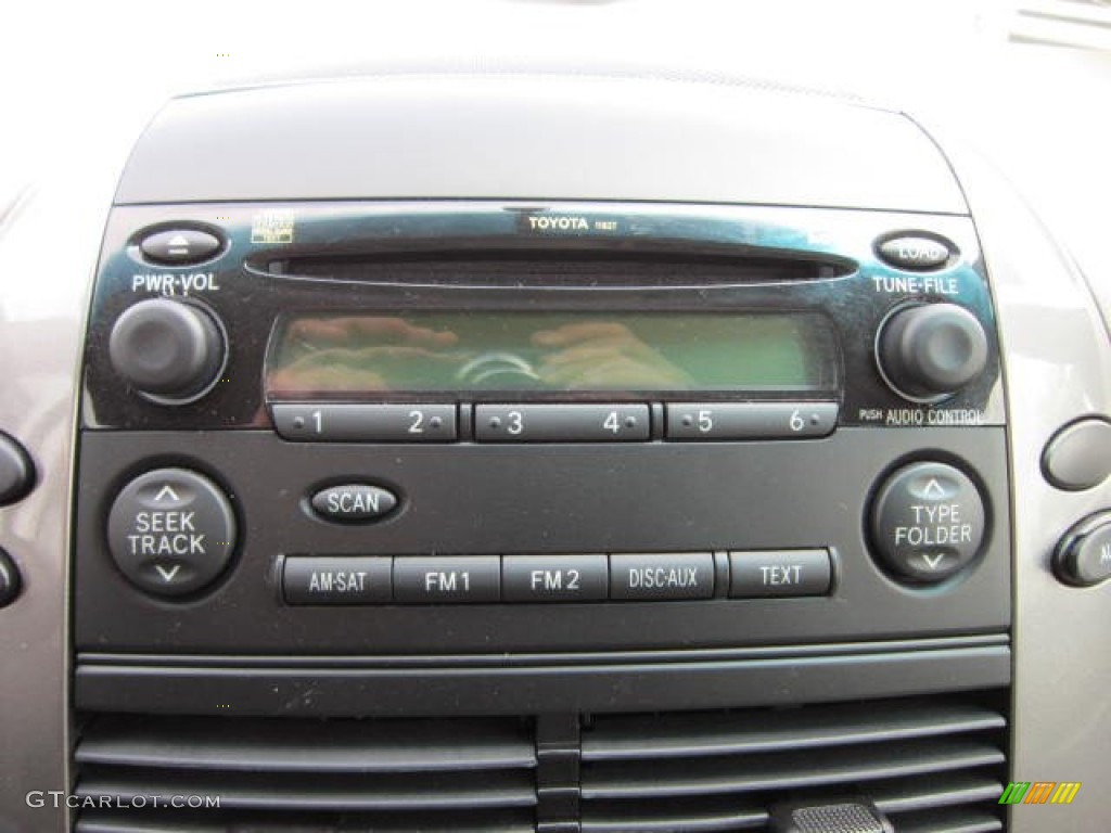 2009 Sienna LE - Super White / Taupe photo #19