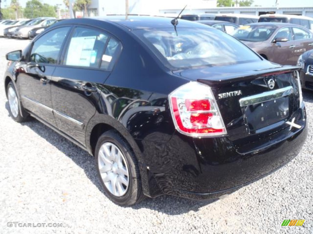 2012 Sentra 2.0 S - Super Black / Charcoal photo #5